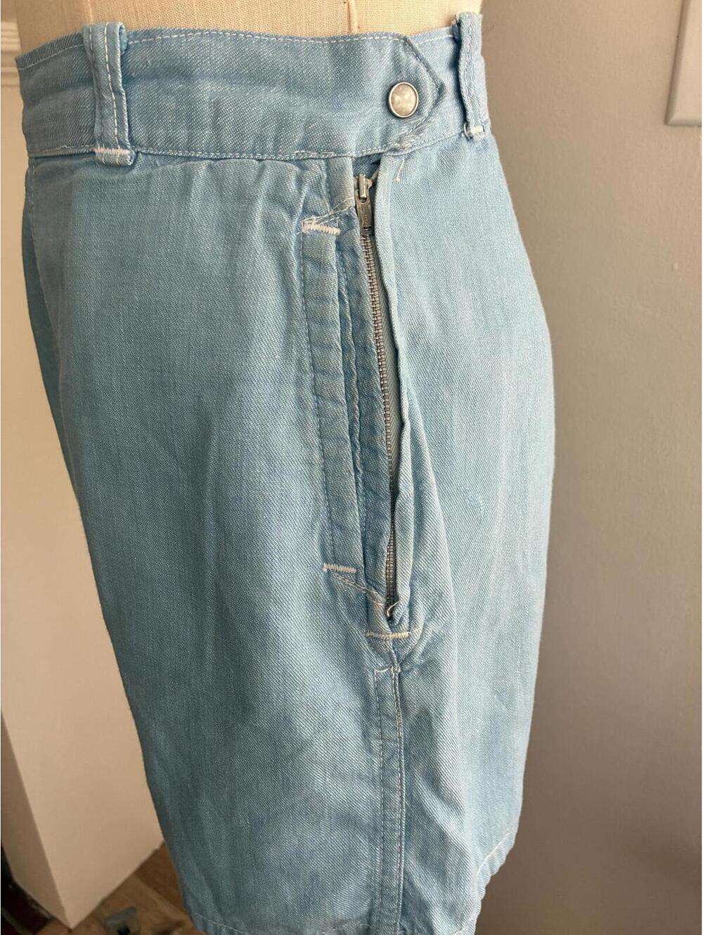 1950s Levi's Denim Shorts | High Waist, Pearl Snap, 25" Waist - Picture 8 of 16